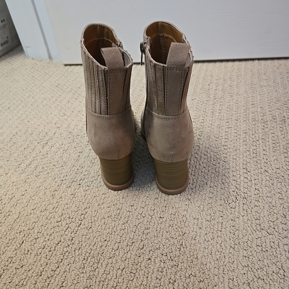 Target Brand Women's Size 7 1/2 - Picture 2 of 4